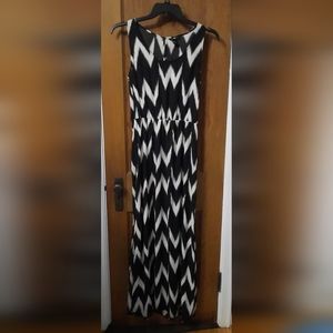 H&M Black and White Chevron Maxi